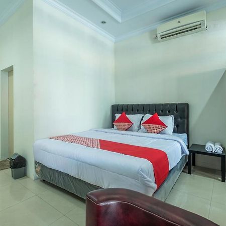 Oyo 2259 Zleepy Ks Tubun Hotel Cirebon Kültér fotó