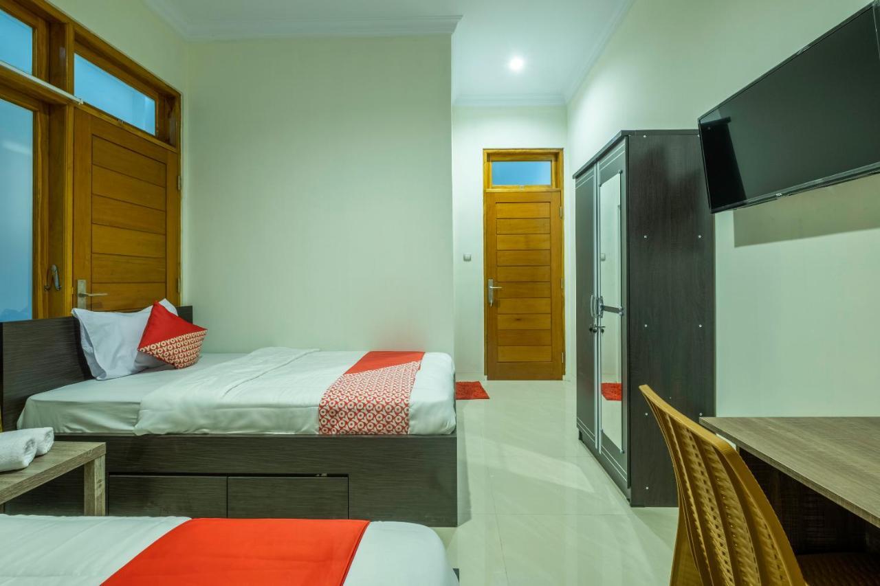 Oyo 2259 Zleepy Ks Tubun Hotel Cirebon Kültér fotó
