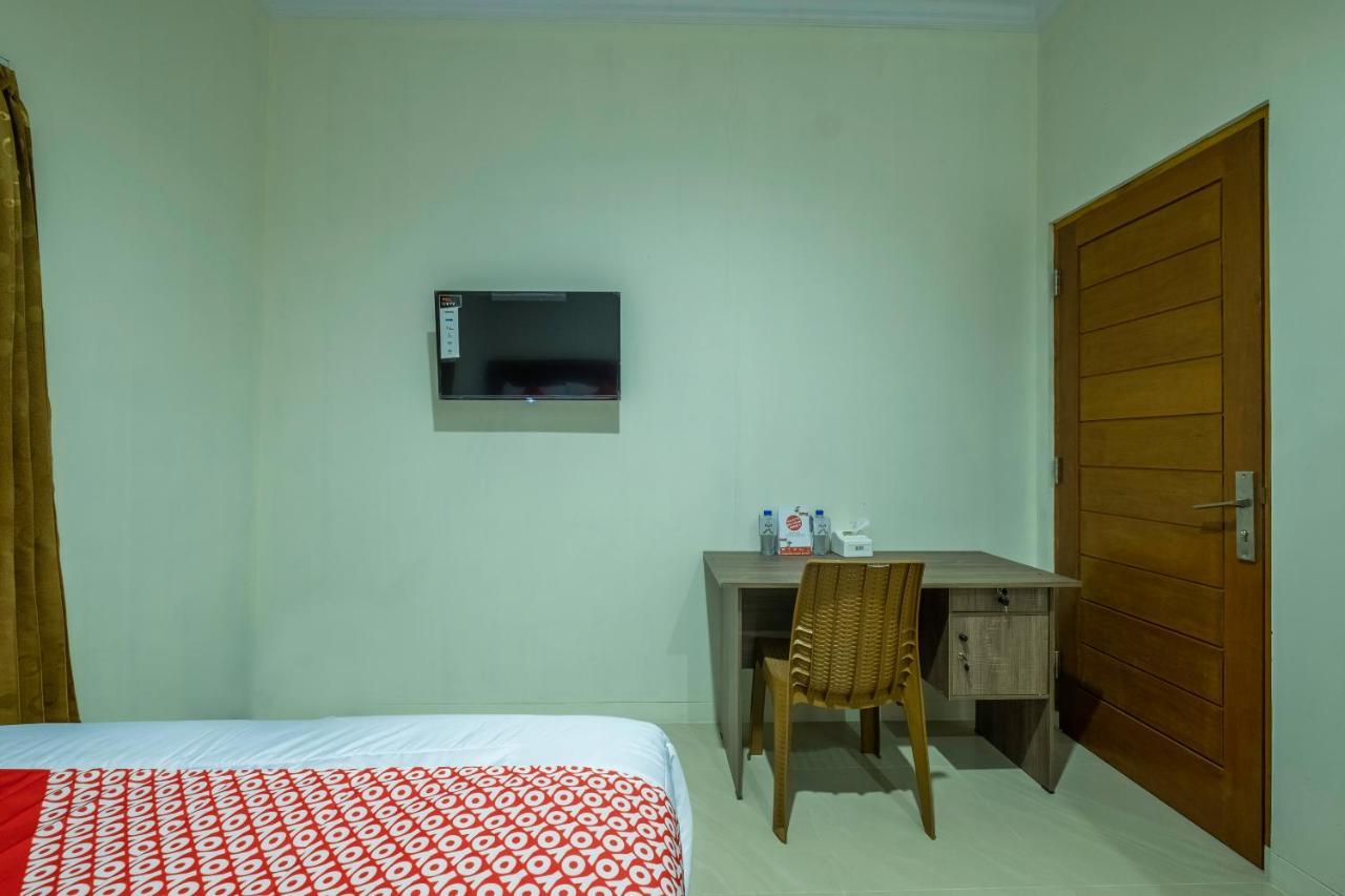 Oyo 2259 Zleepy Ks Tubun Hotel Cirebon Kültér fotó