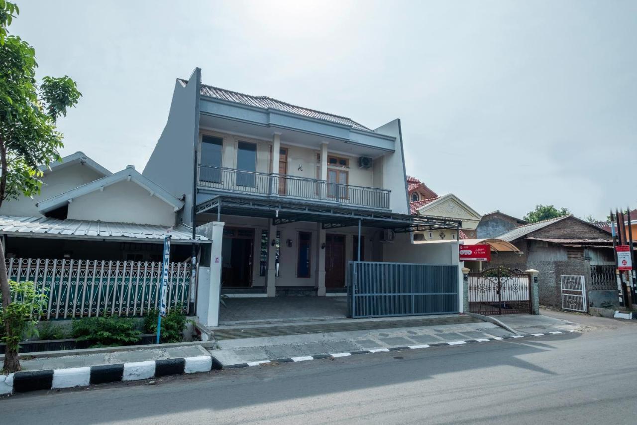 Oyo 2259 Zleepy Ks Tubun Hotel Cirebon Kültér fotó