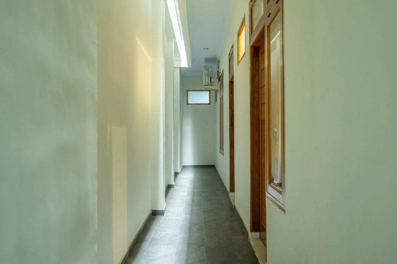 Oyo 2259 Zleepy Ks Tubun Hotel Cirebon Kültér fotó